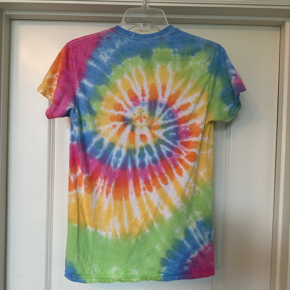 Alright Alright Alright! - Adorable brand new tie dye logo t-shirt! - Picture 2 of 3